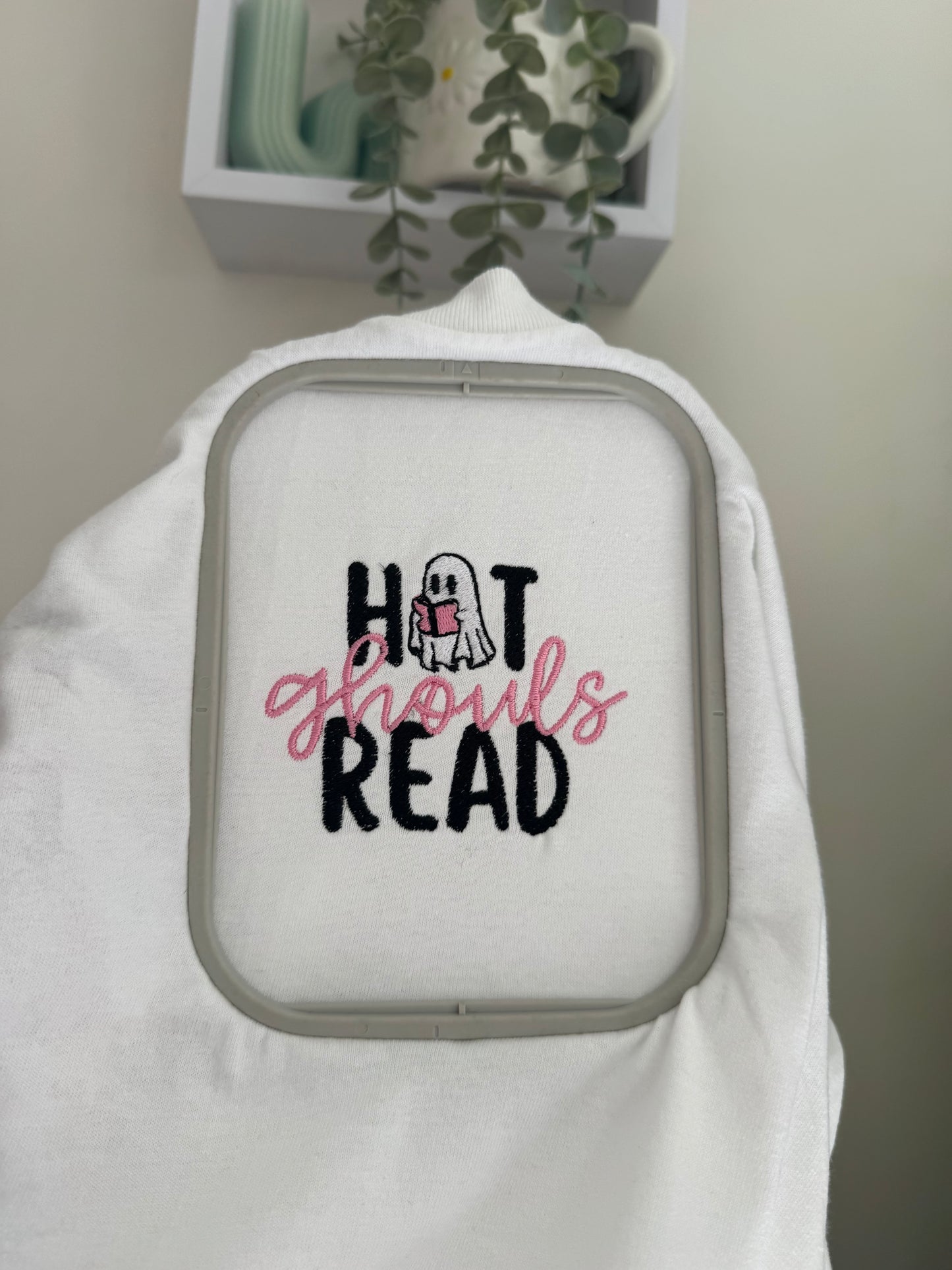 Hot ghouls read